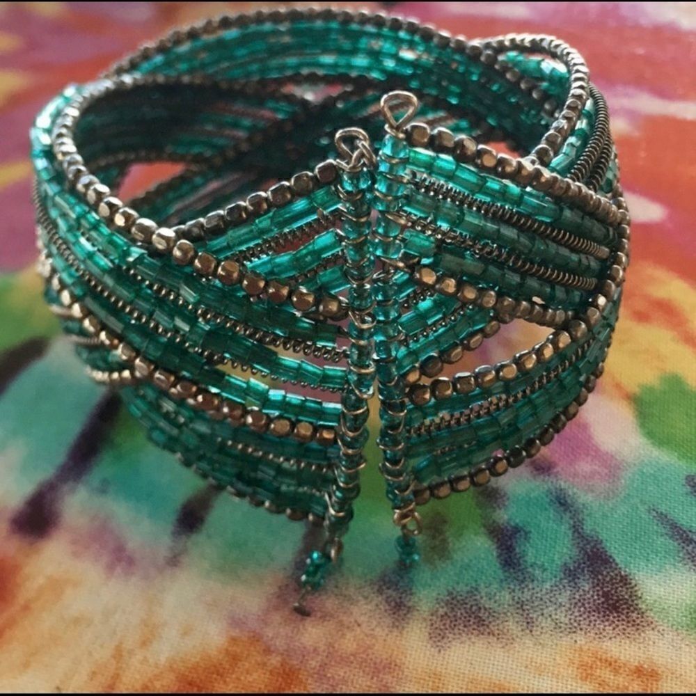 4 Wire memory bracelets bundle - Picture 5 of 9